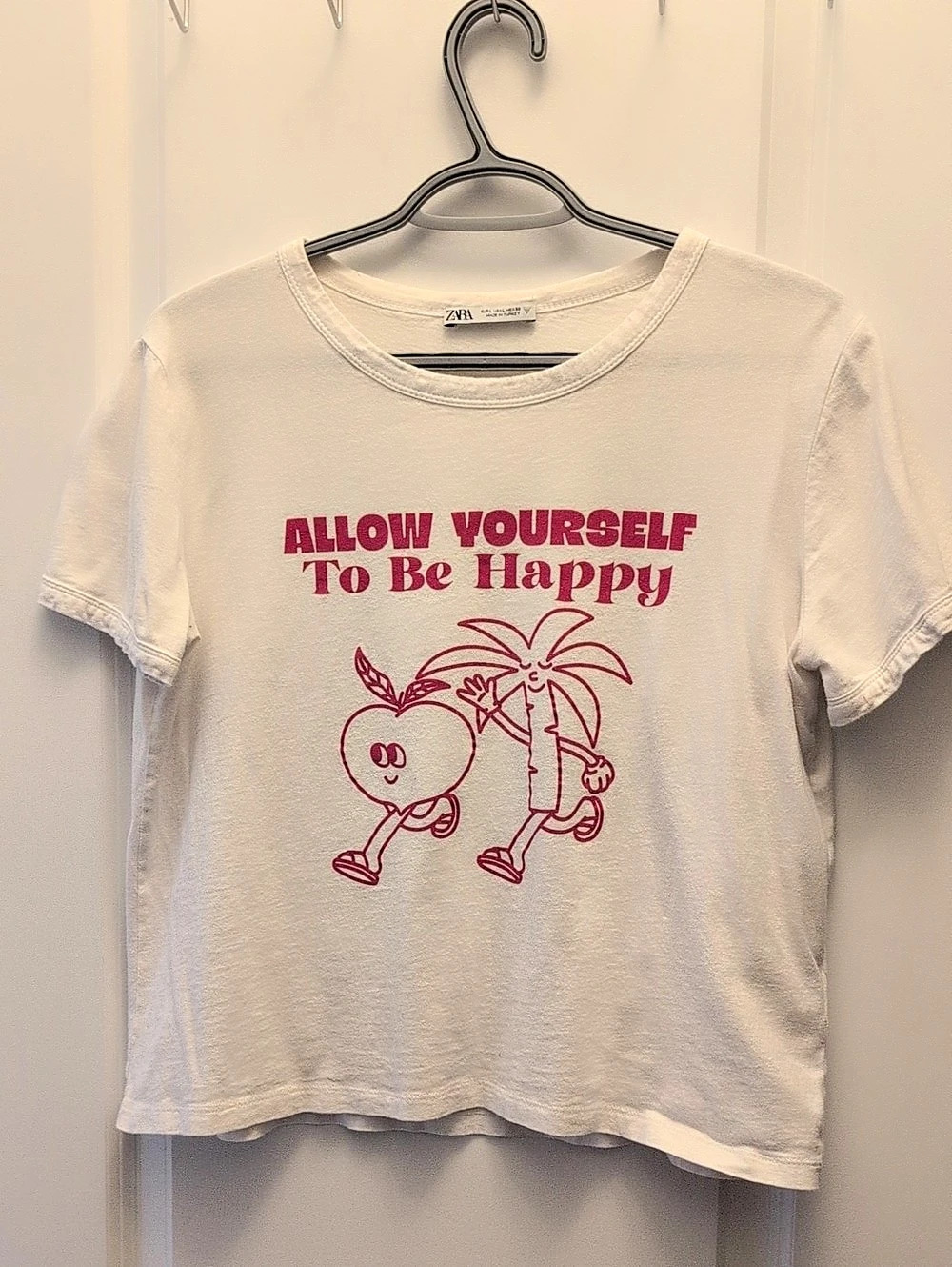 ZARA Allow Yourself To Be Happy Graphic T-Shirt White & Red Medium